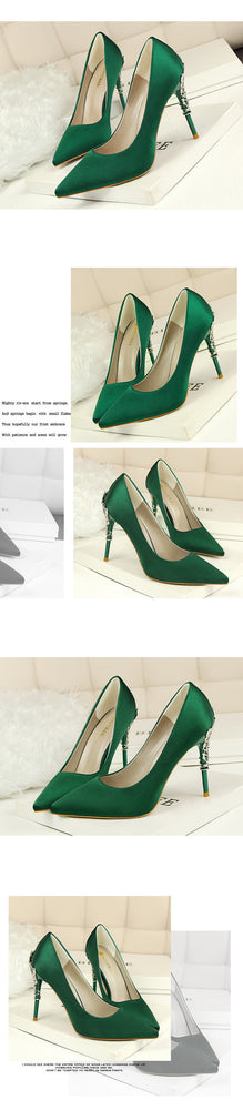 Elegant Metal Carved High Heels Women Pumps