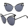 Women Retro Cat Eye Alloy Frame Sunglasses