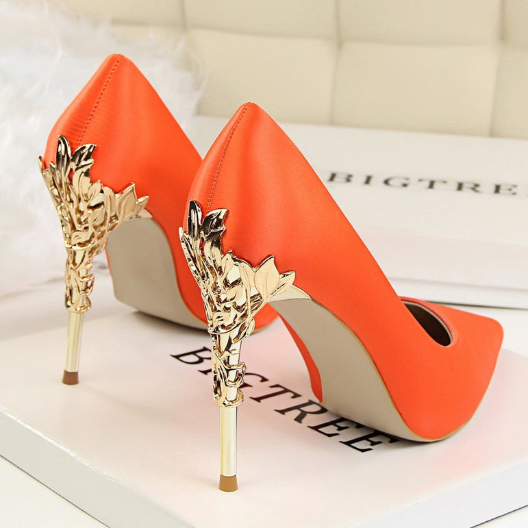 Elegant Metal Carved High Heels Women Pumps